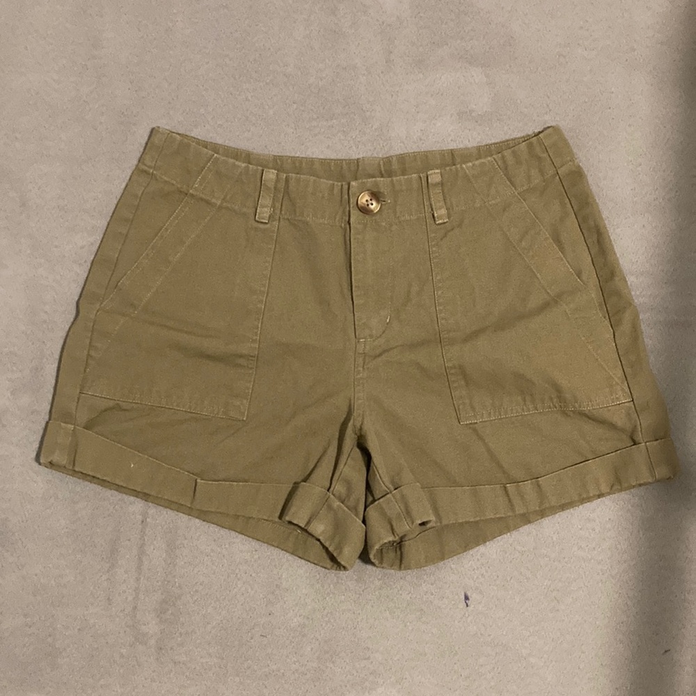 Army green dip shorts size 4